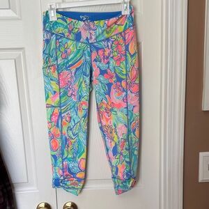 Lilly Pulitzer Blue Tropical Print Cropped Leggings